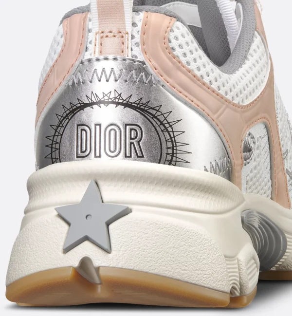 Dior Chrono Sneaker – Modern Innovation & High-Performance Comfort